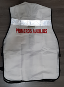 chaleco blanco leyenda primero auxilios